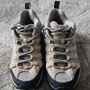 Merrell Womens Hiking Shoes Moab Ventilator Mid J86592 Taupe Beige